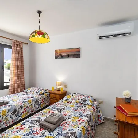 Βίλα Anjharad By