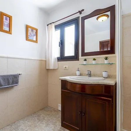 Anjharad By Βίλα *